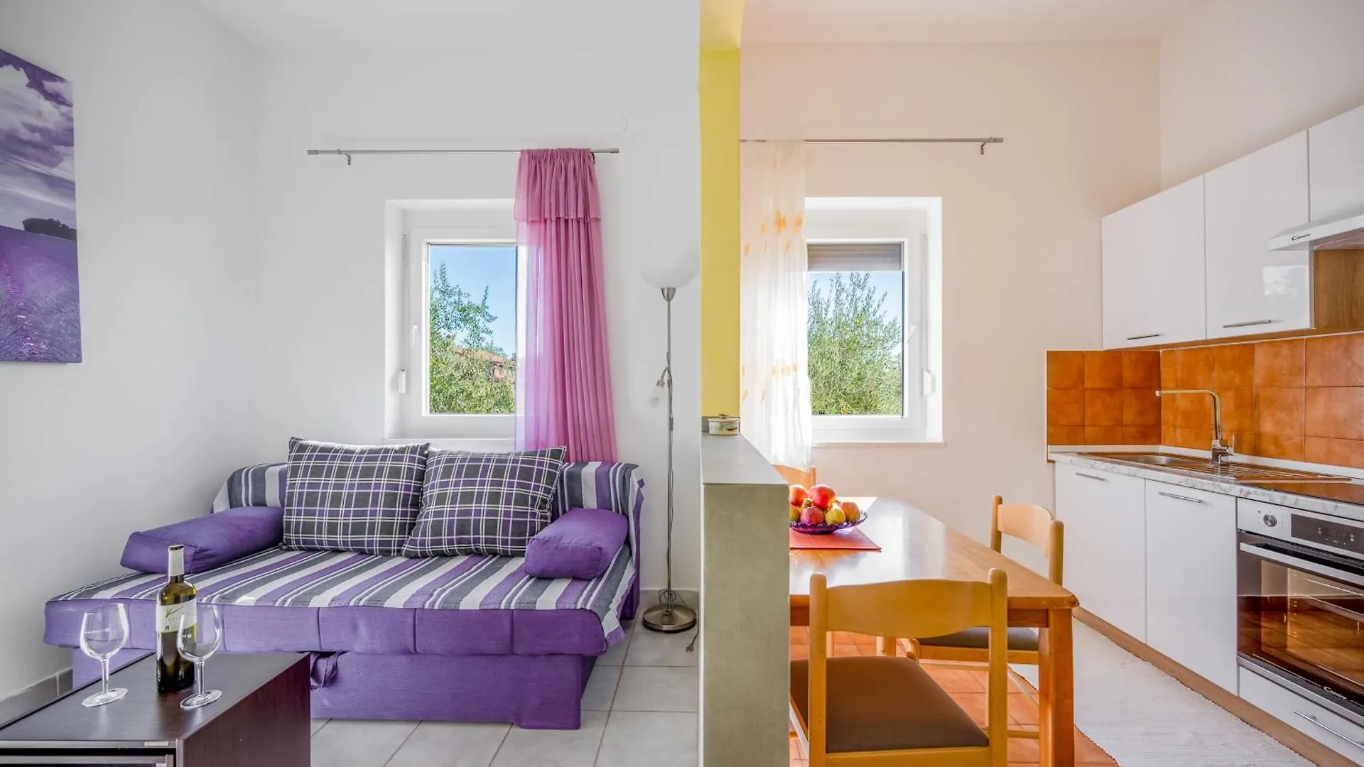 פולה Apartments Niki 0*,