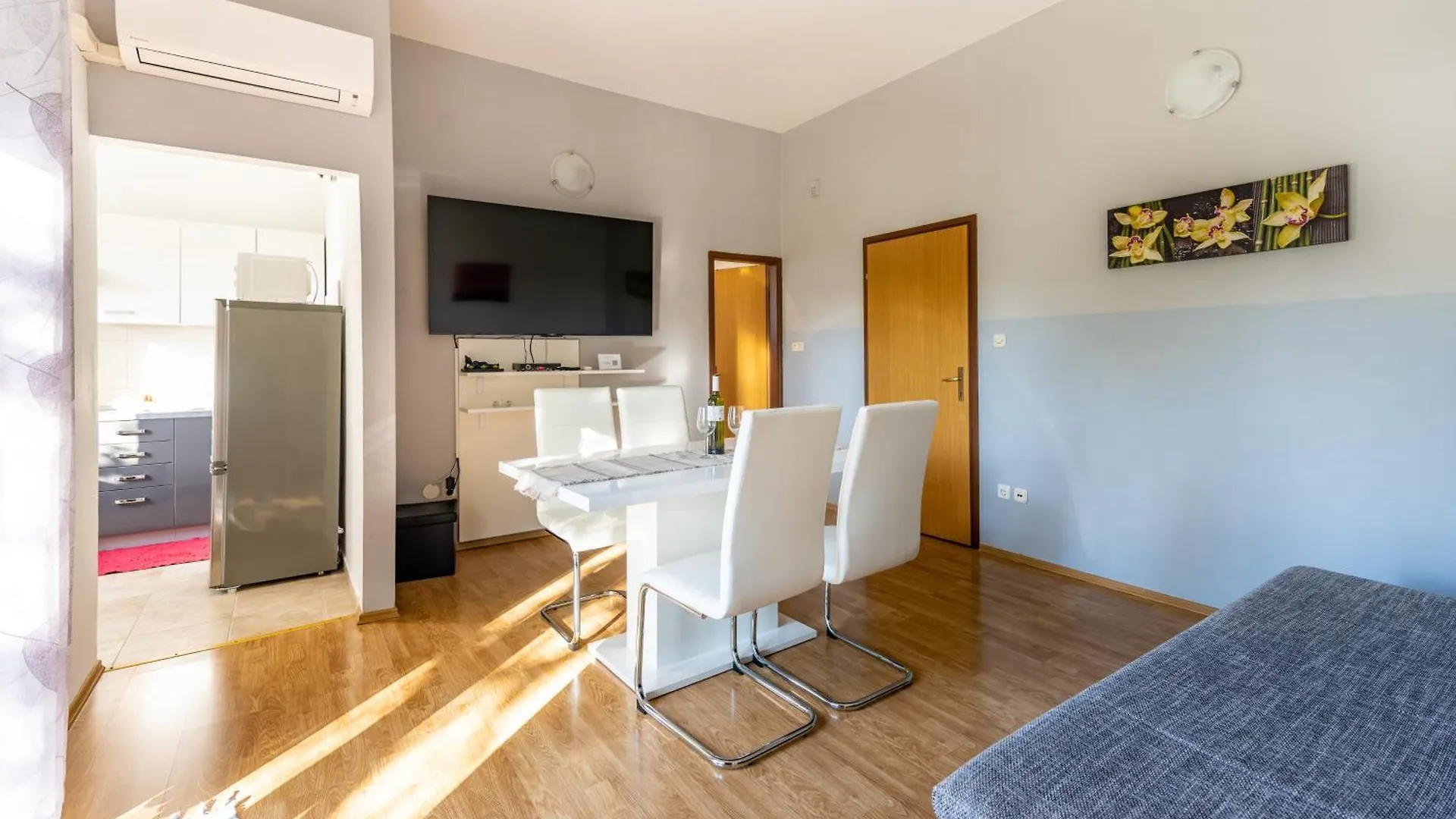 פולה Apartments Niki